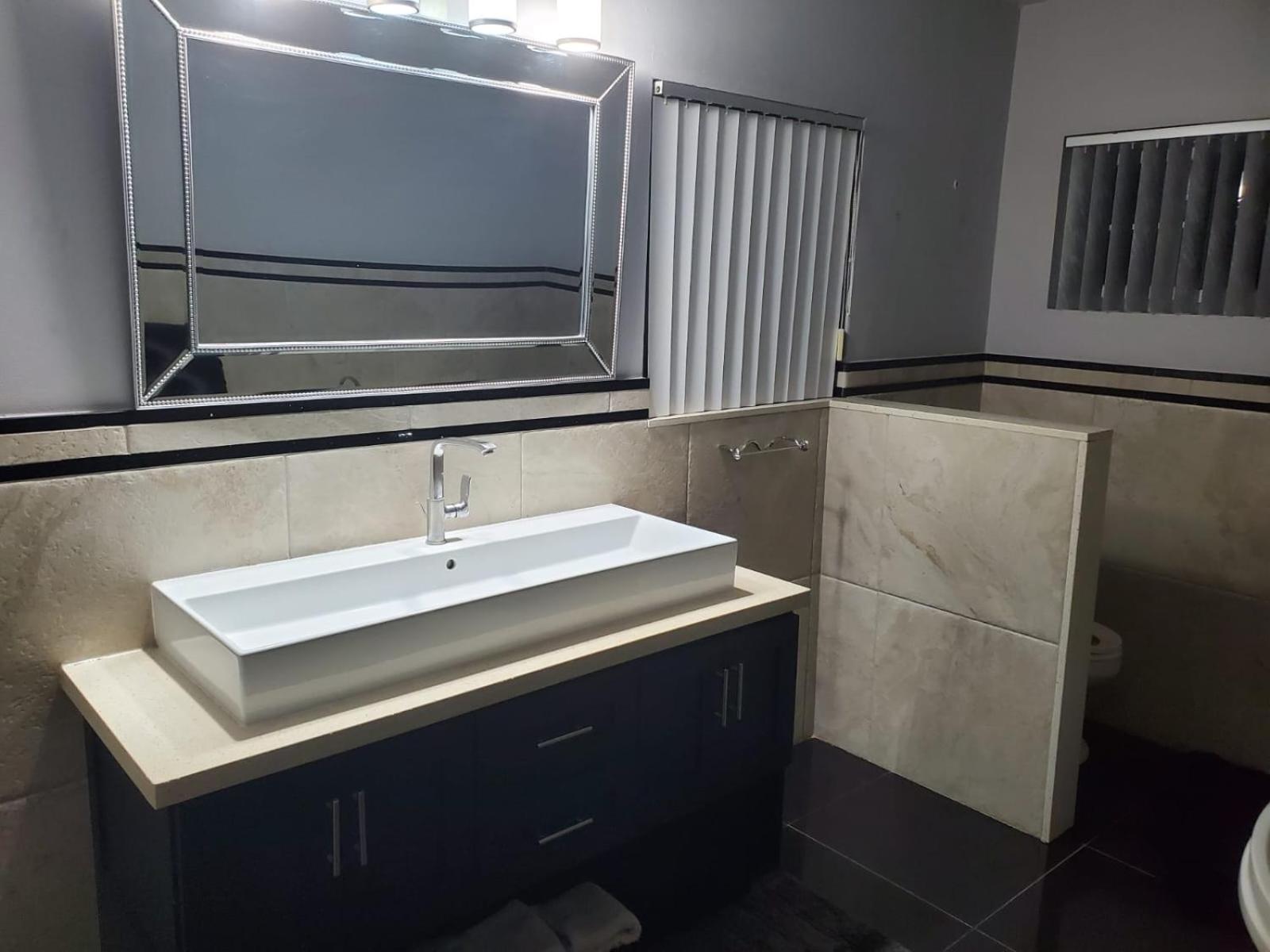 The Palms- Caribbean Estates -10 Minutes From The Beach- Gated Community Portmore Zewnętrze zdjęcie